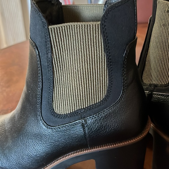 Black Leather Chelsea Ankle Boots - Picture 4 of 4
